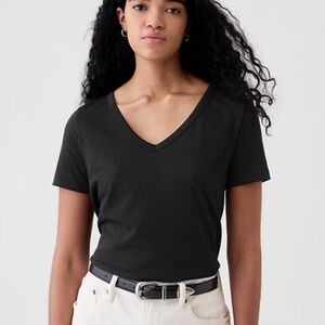 NWOT GAP Black Organic VintageSoft Cotton V-Neck Short Sleeve Tee-Size L Petite